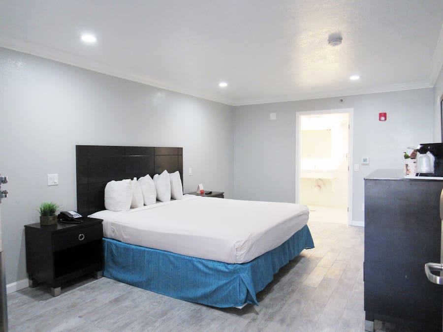 Capri Suites 애너하임 외부 사진
