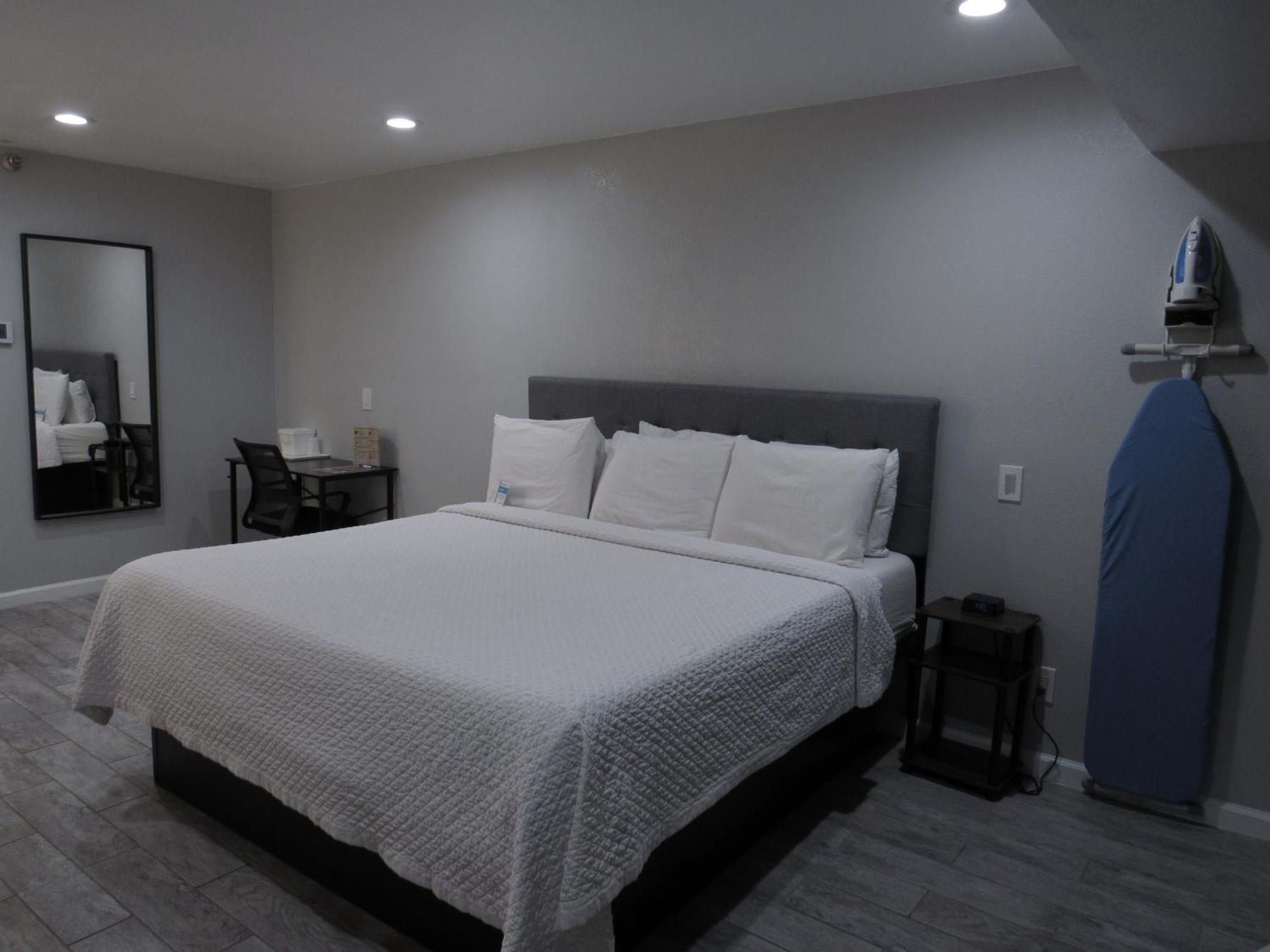 Capri Suites 애너하임 외부 사진